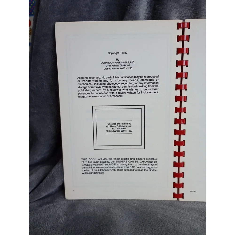 Iredell Heights Church Of God Cookbook 1987 Statesville, NC Local Recipes Spiral